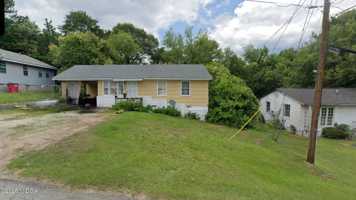 featured image of 1089 Brisbane St