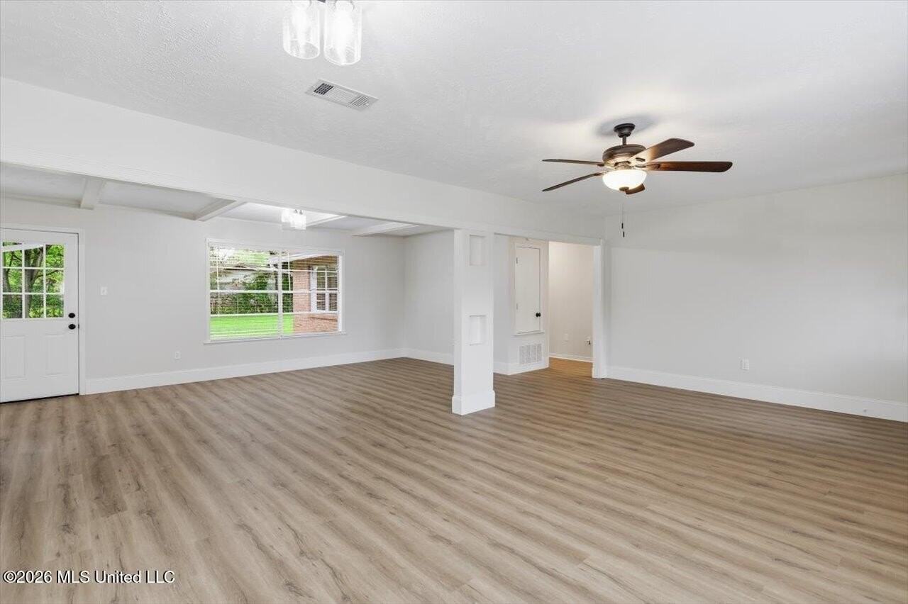 3626 Wilcox Dr - Photo 7 of 33