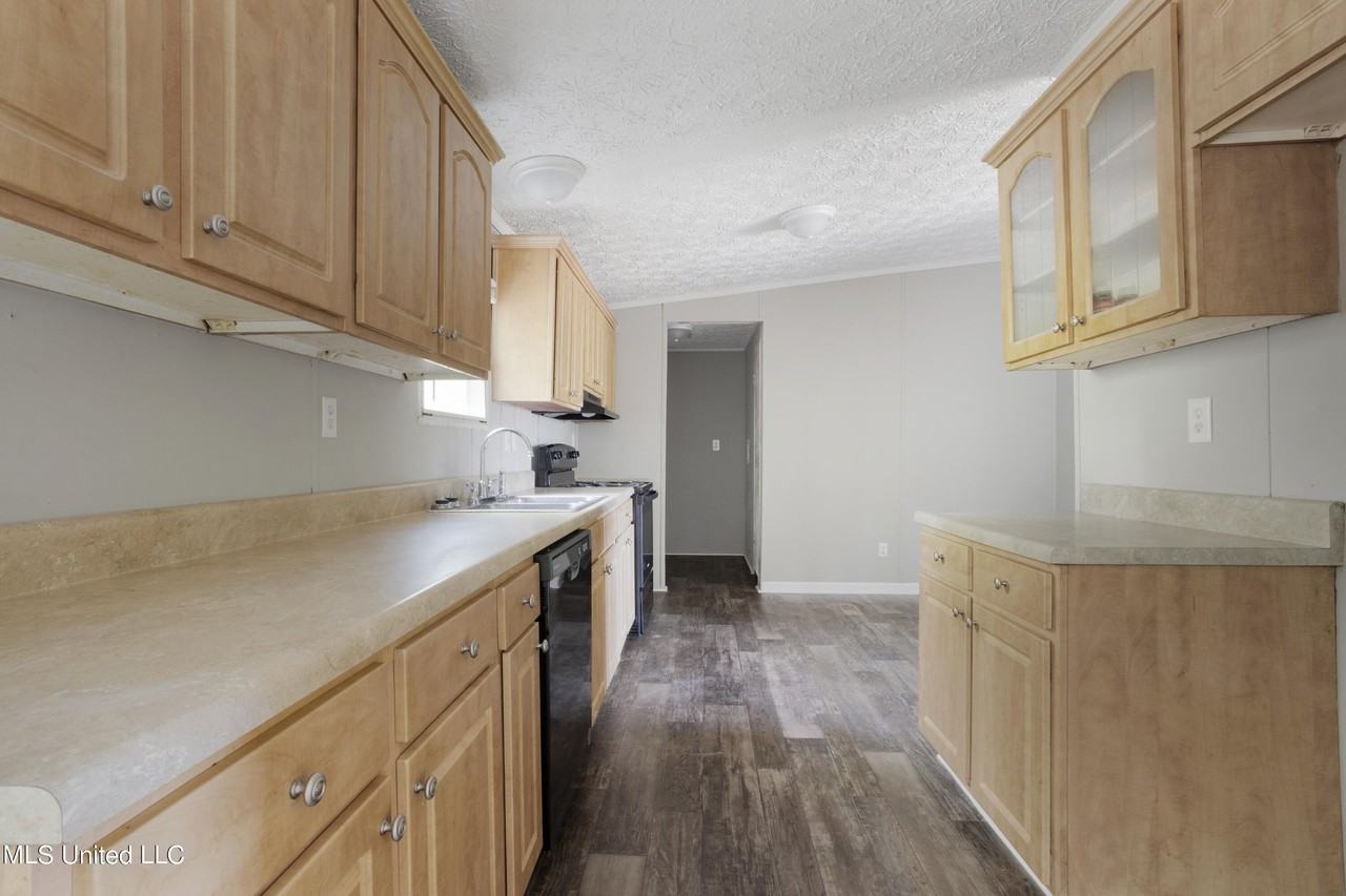 11612 Independence Rd - Photo 3 of 23
