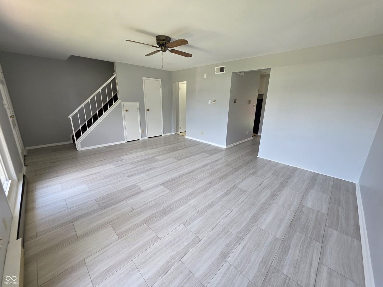 4929 Mount Vernon Dr - Photo 3 of 18