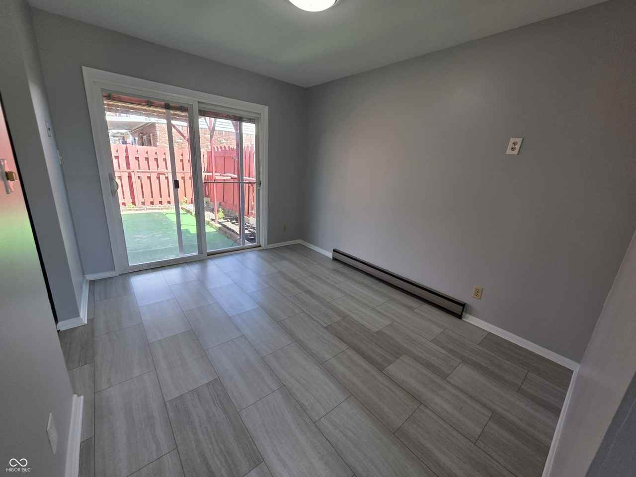 4929 Mount Vernon Dr - Photo 4 of 18