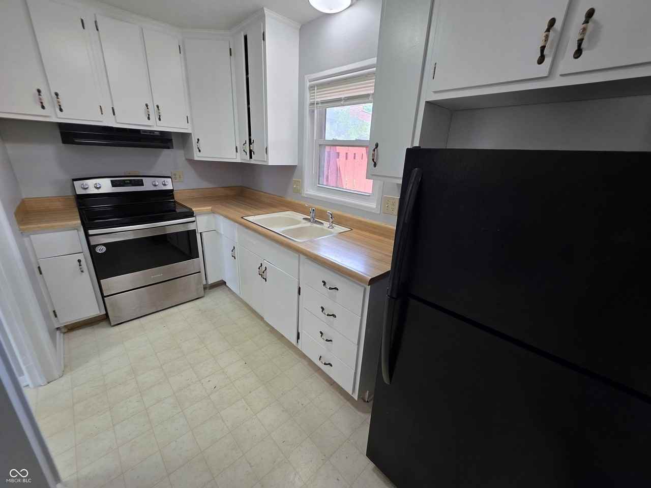 4929 Mount Vernon Dr - Photo 6 of 18