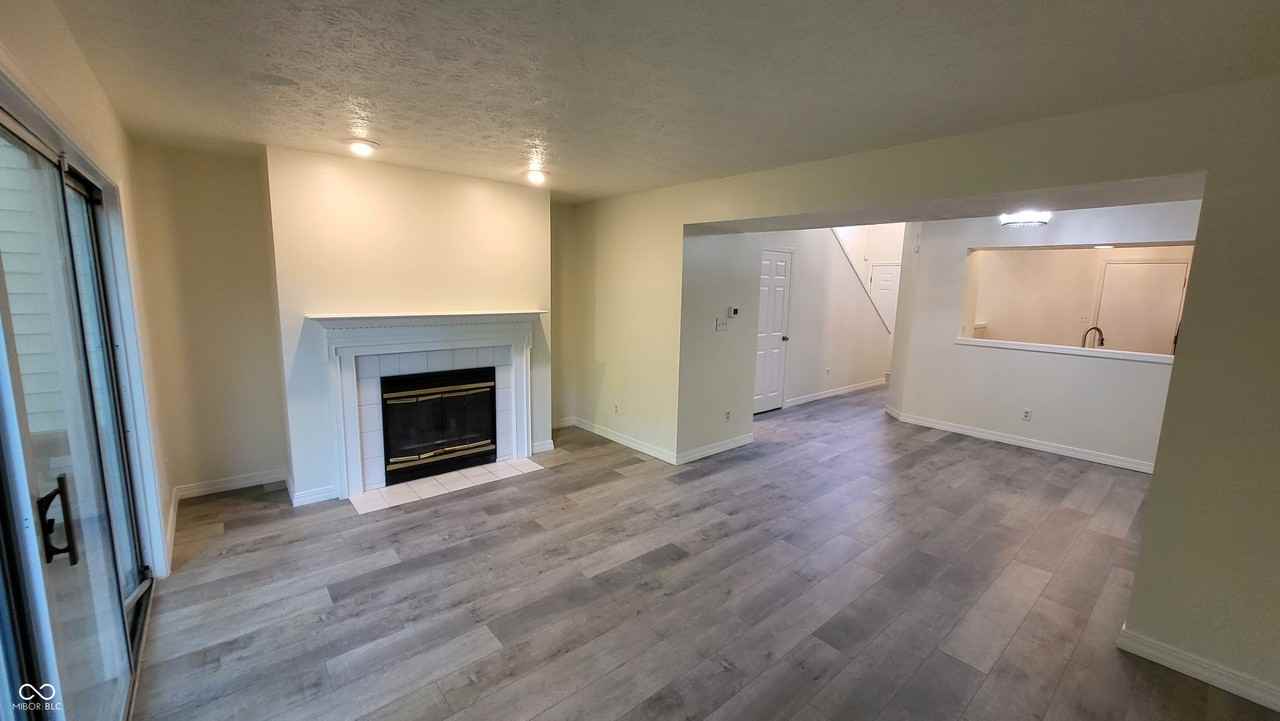 11539 Hidden Bay - Photo 2 of 21