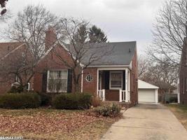featured image of 1992 Hawthorne Rd