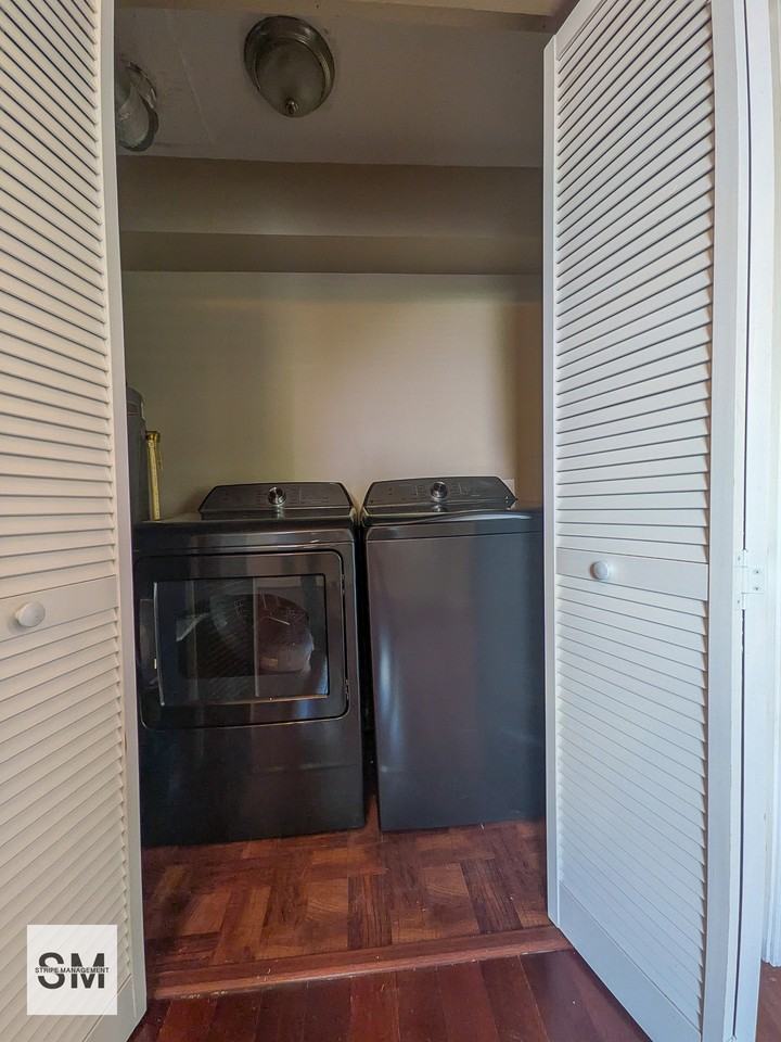 127 N Huron Dr #1 - Photo 5 of 26