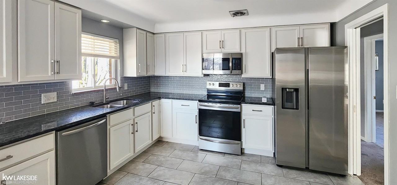 890 Neff Rd - Photo 2 of 18