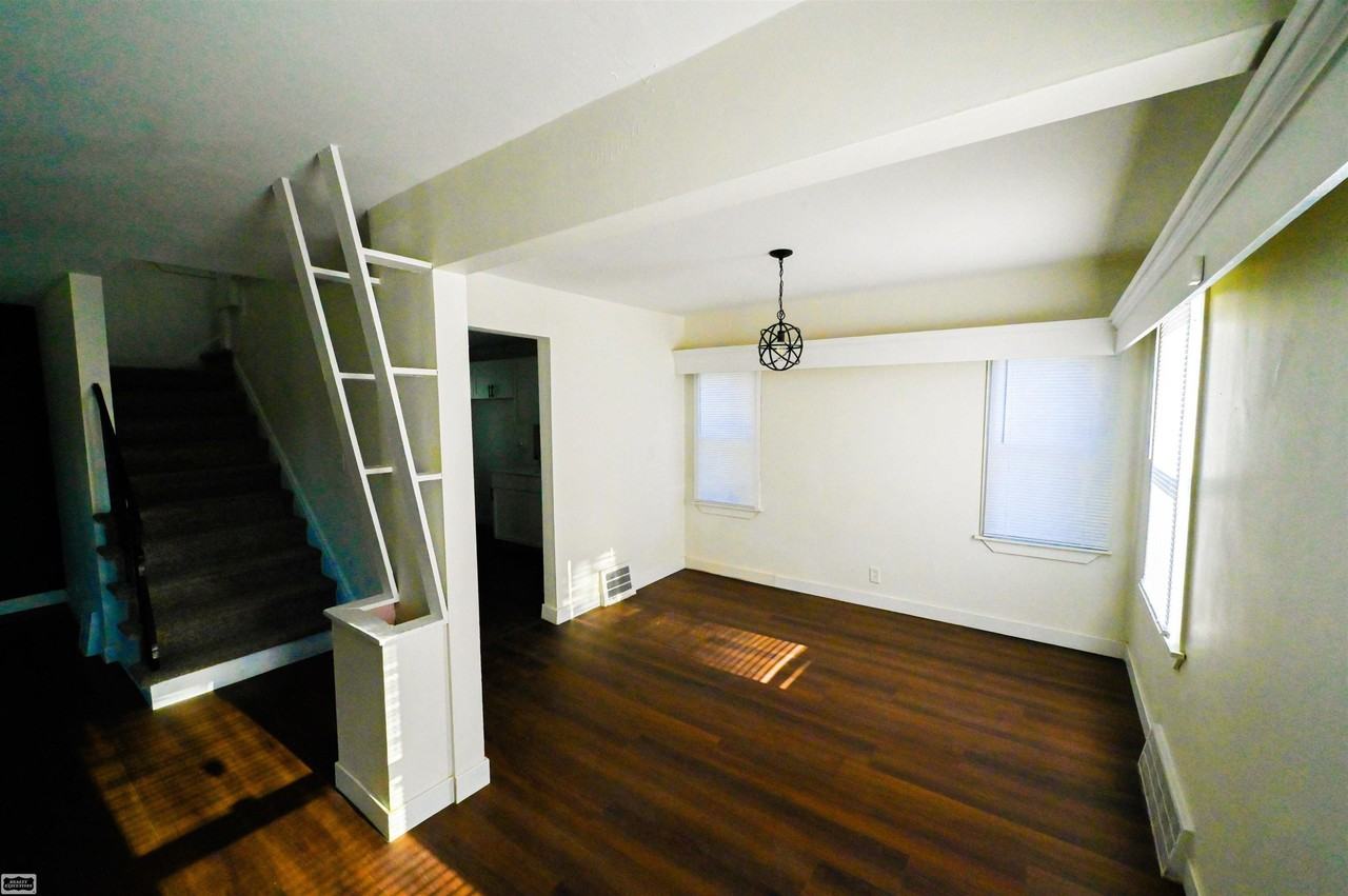 15829 Minock St - Photo 5 of 26