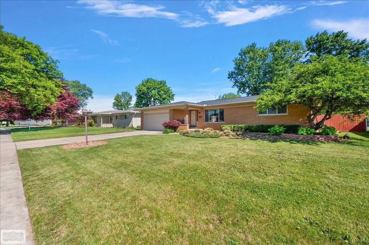 11489 Anna Lisa Dr - Photo 5 of 50