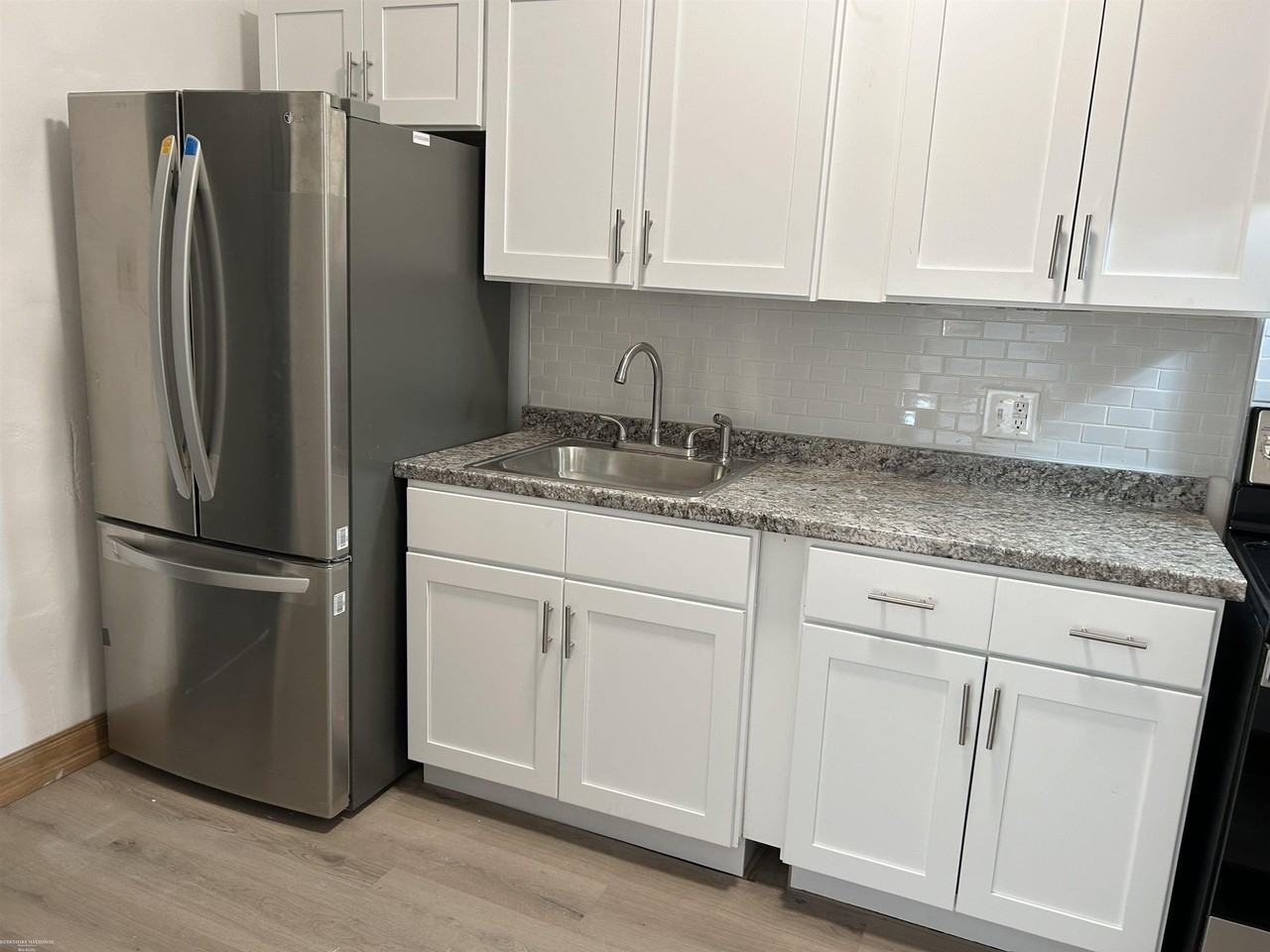 4766 Commonwealth St #1N - Photo 2 of 31