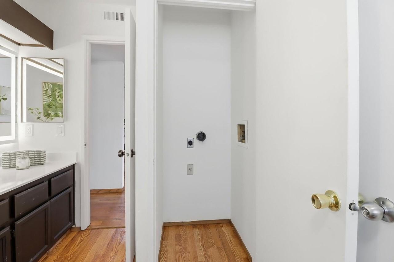 3241 Shadow Park Pl - Photo 7 of 15