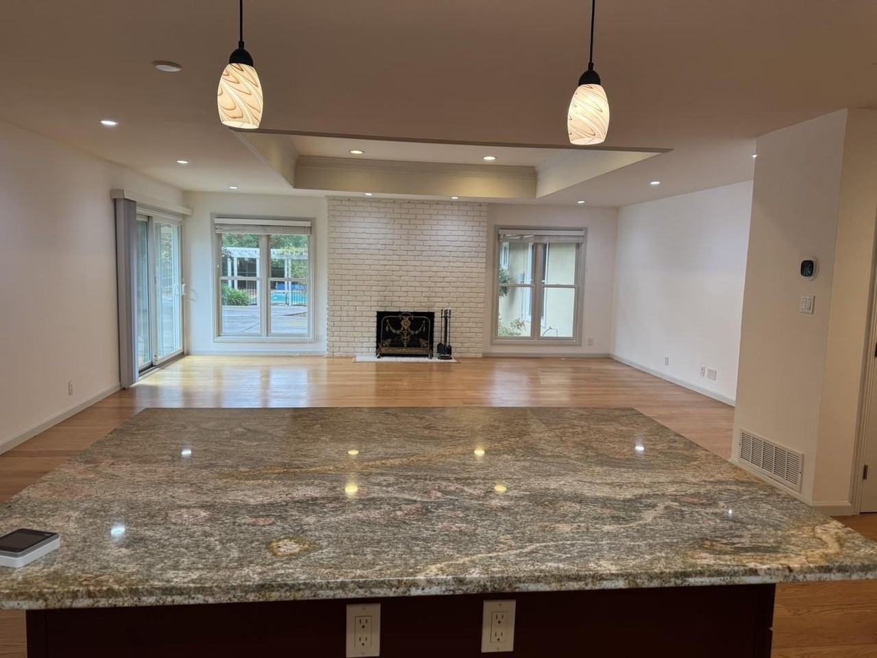1359 Country Club Dr - Photo 4 of 19