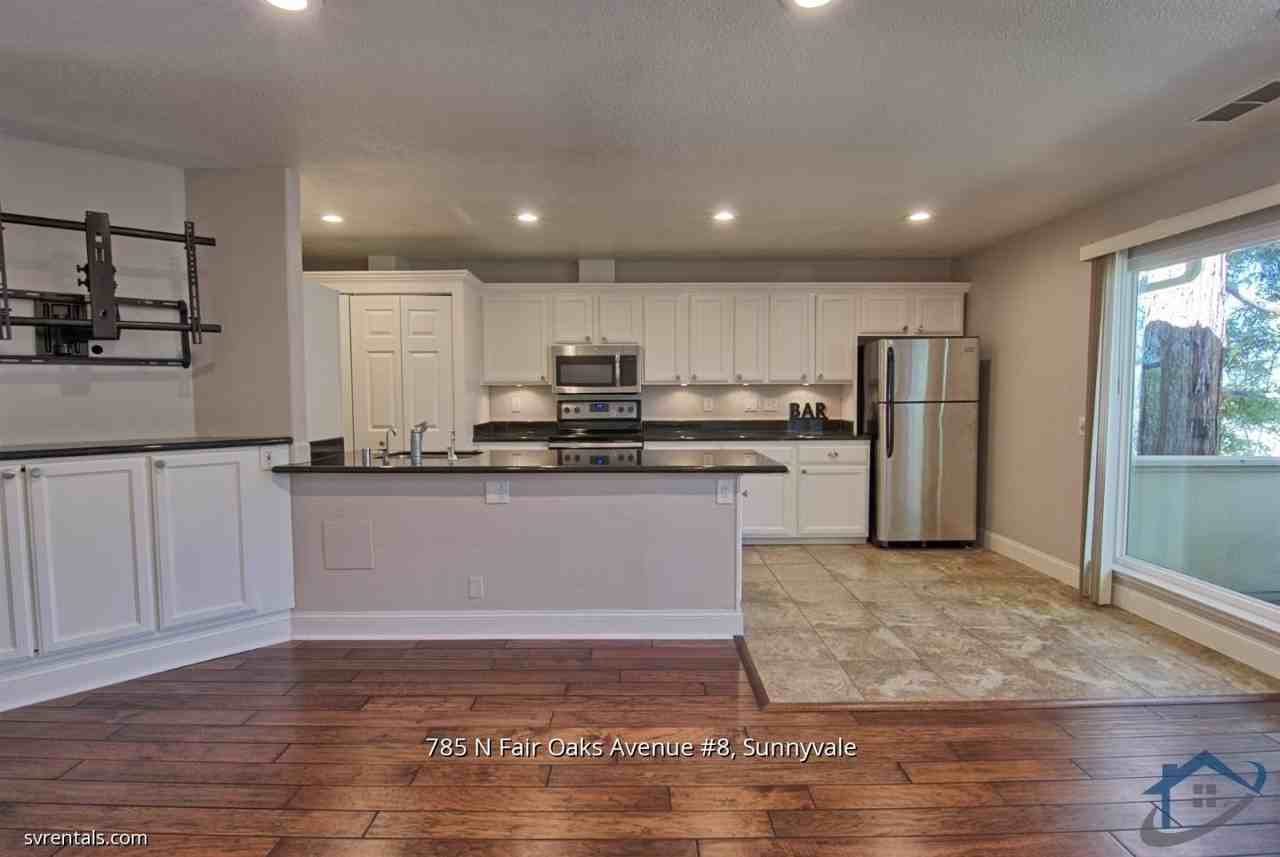 785 N Fair Oaks Ave - Photo 2 of 23