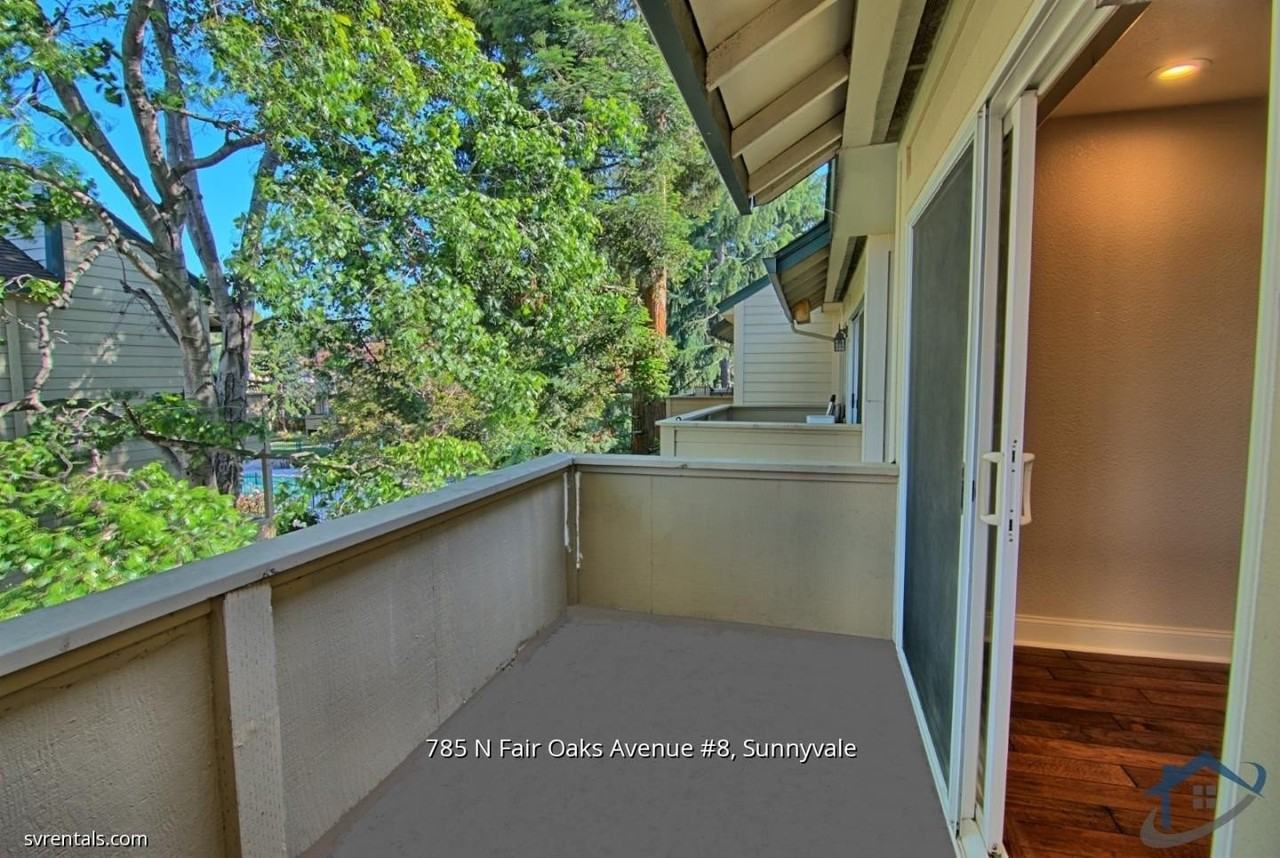 785 N Fair Oaks Ave - Photo 5 of 23