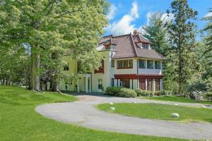 featured image of 111 Lexow Ave ## 113
