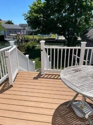 22 New Point Pl - Photo 7 of 7