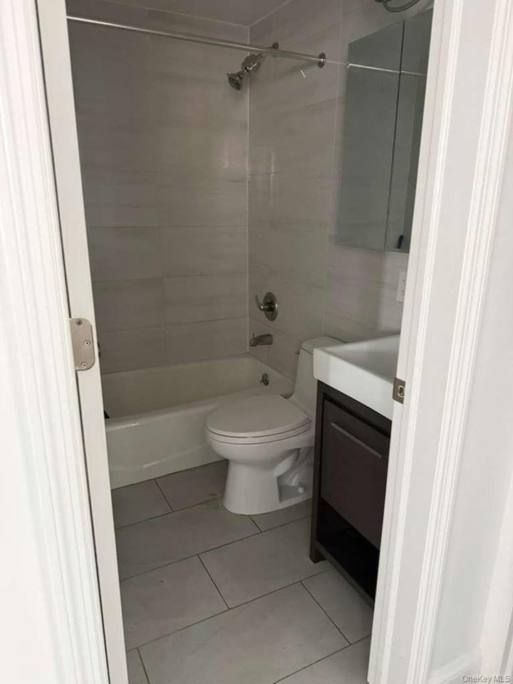 3444 59th St #3F - Photo 2 of 12