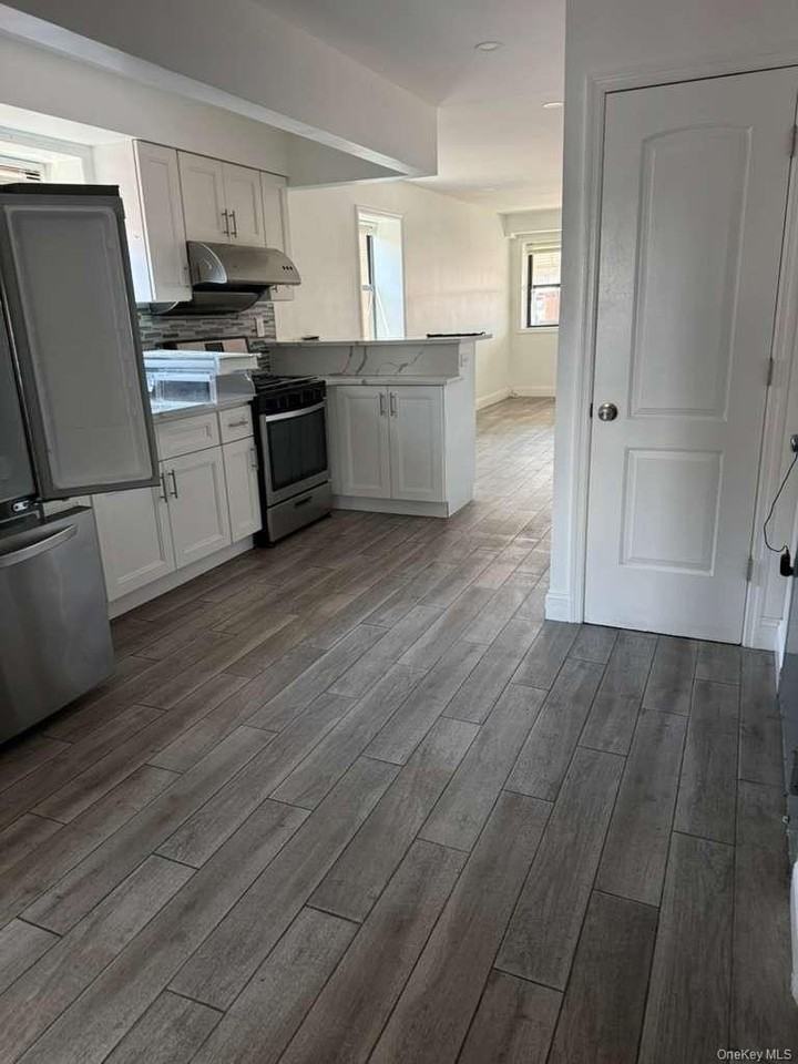 3444 59th St #3F - Photo 6 of 12