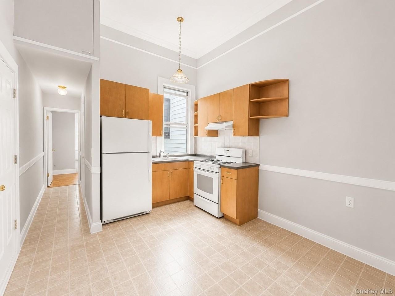 787 Woodward Ave #1L - Photo 3 of 10