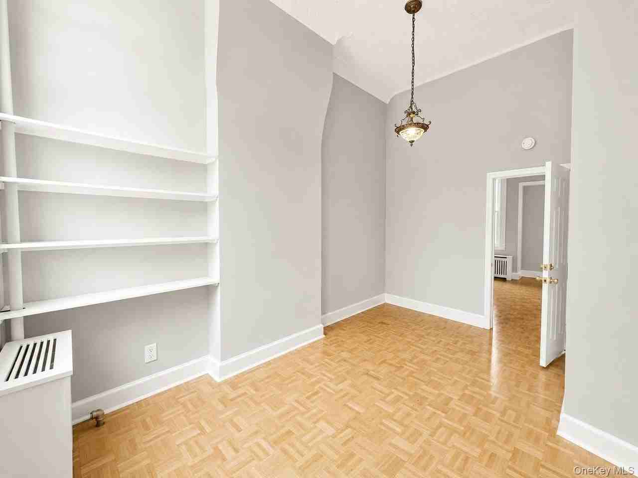 787 Woodward Ave #1L - Photo 4 of 10