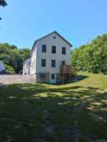 featured image of 11 Cedar St