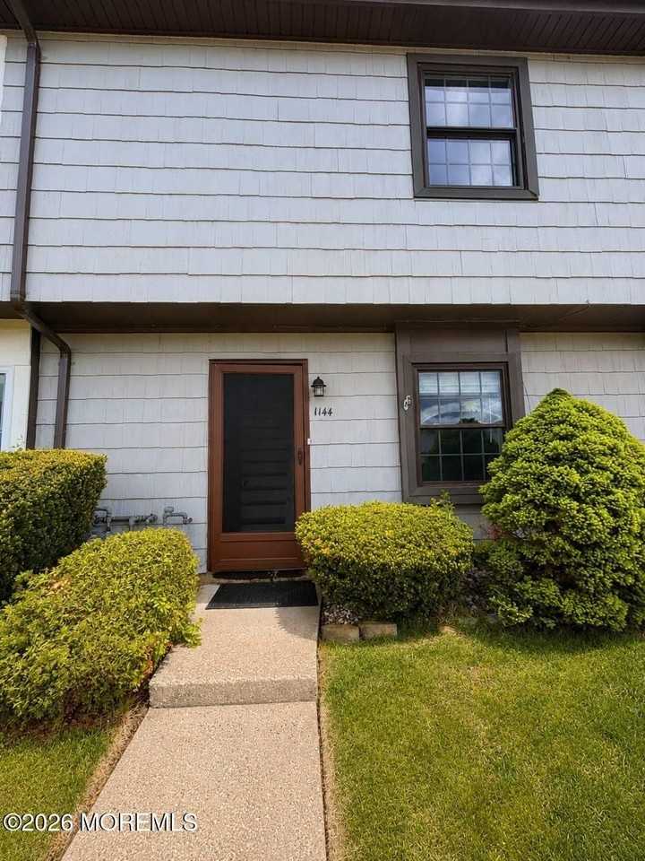 1144 Sawmill Rd #121 - Photo 2 of 23