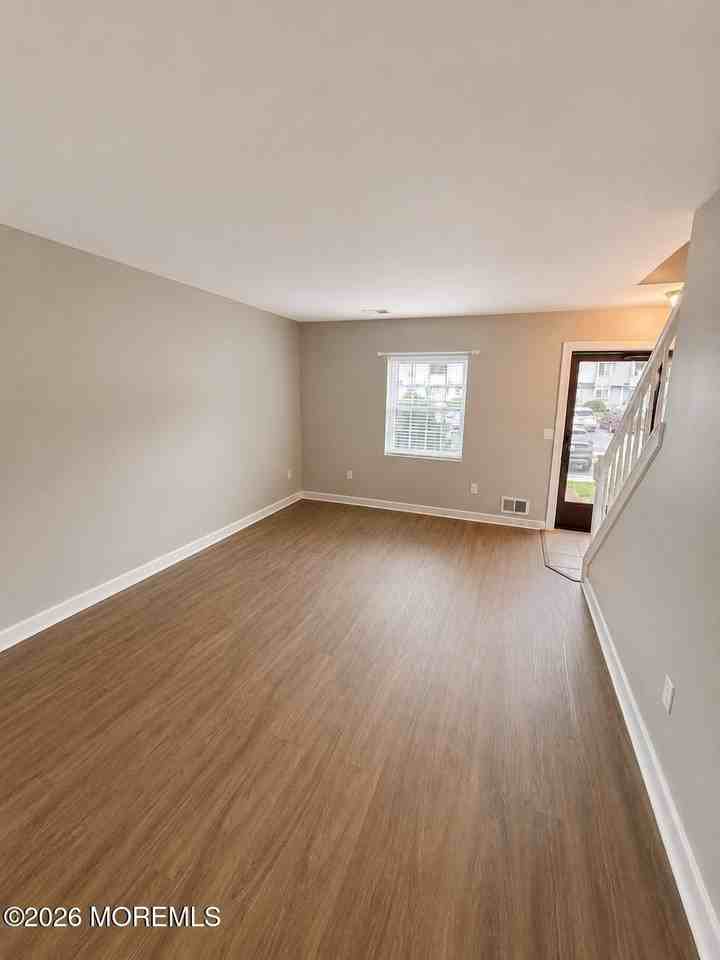 1144 Sawmill Rd #121 - Photo 6 of 23