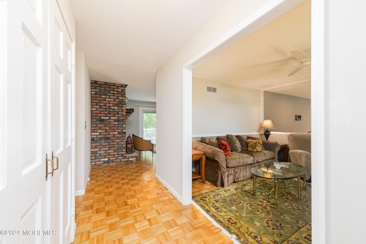2229 Fromkin Dr - Photo 3 of 43