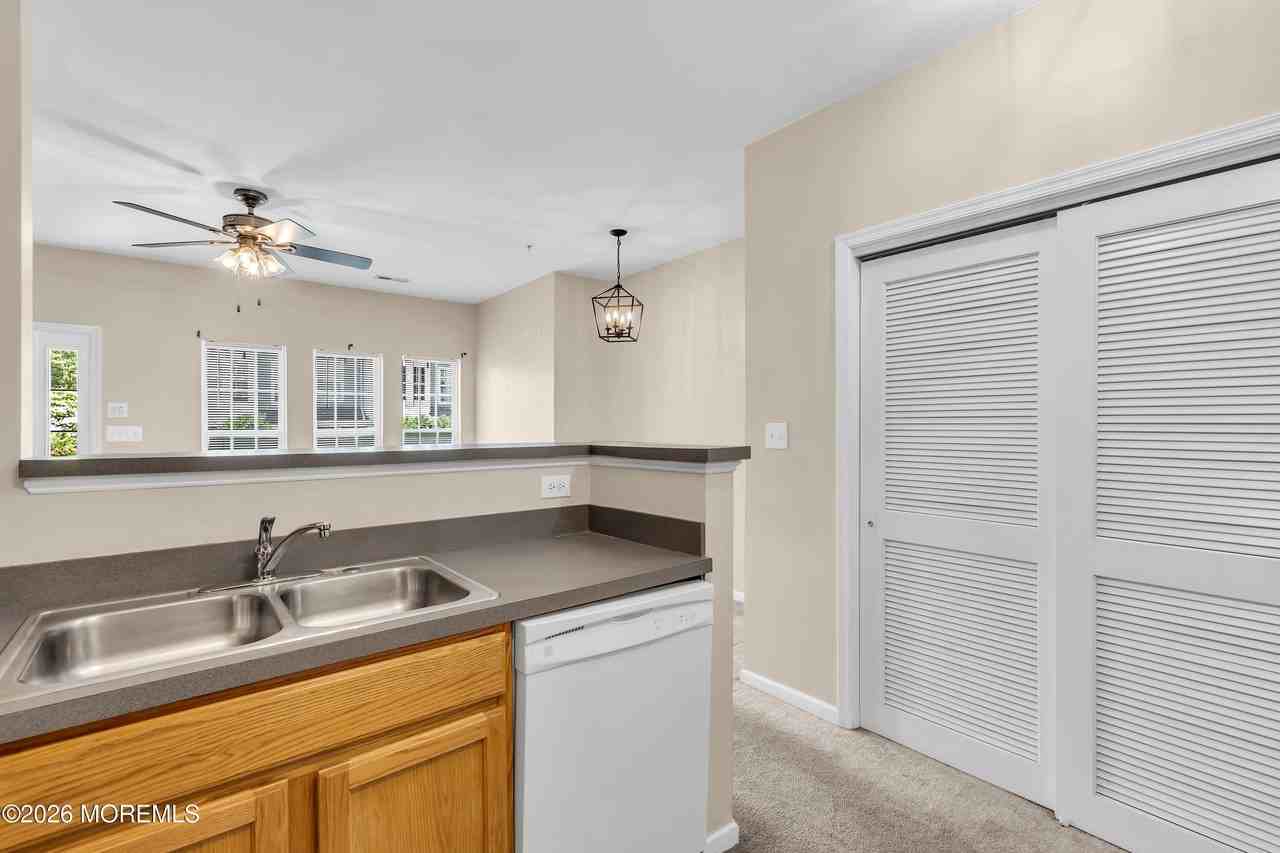 9 River Ln - Photo 7 of 15