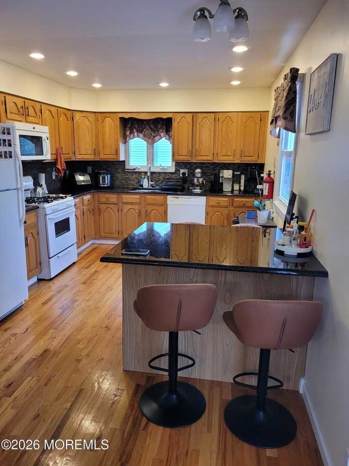 5 Peachtree Rd - Photo 3 of 6