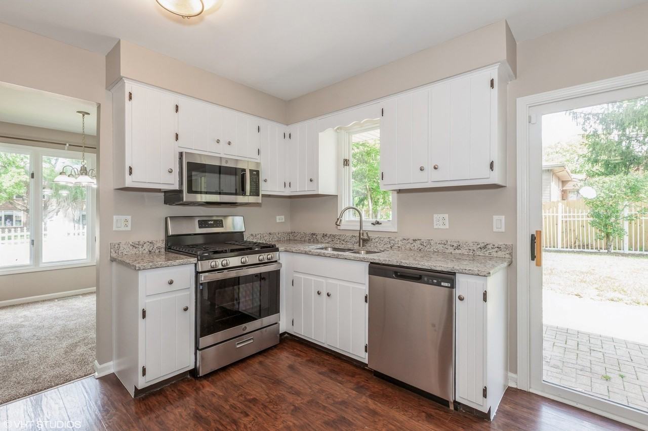 98 Quail Hollow Ct - Photo 6 of 17