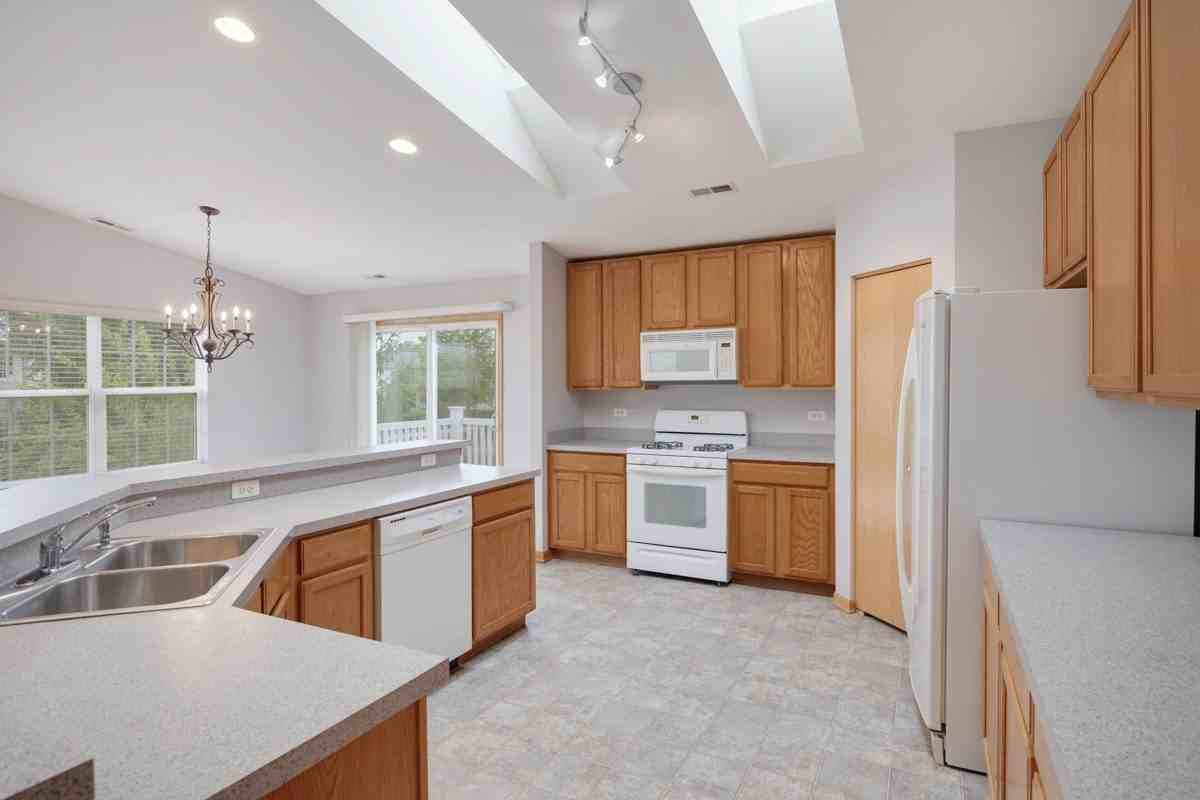 2614 Loren Ln #2614 - Photo 4 of 25
