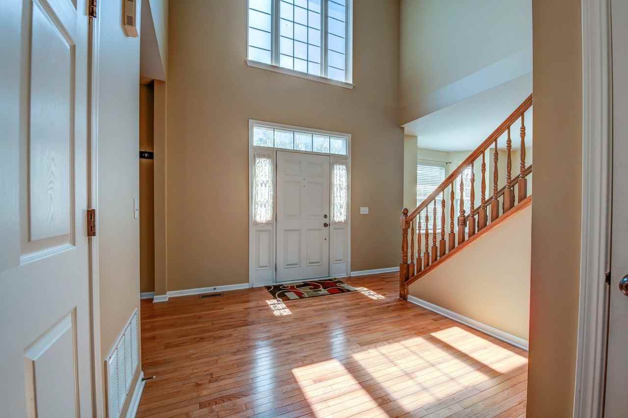 860 Spring Creek Cir - Photo 3 of 26