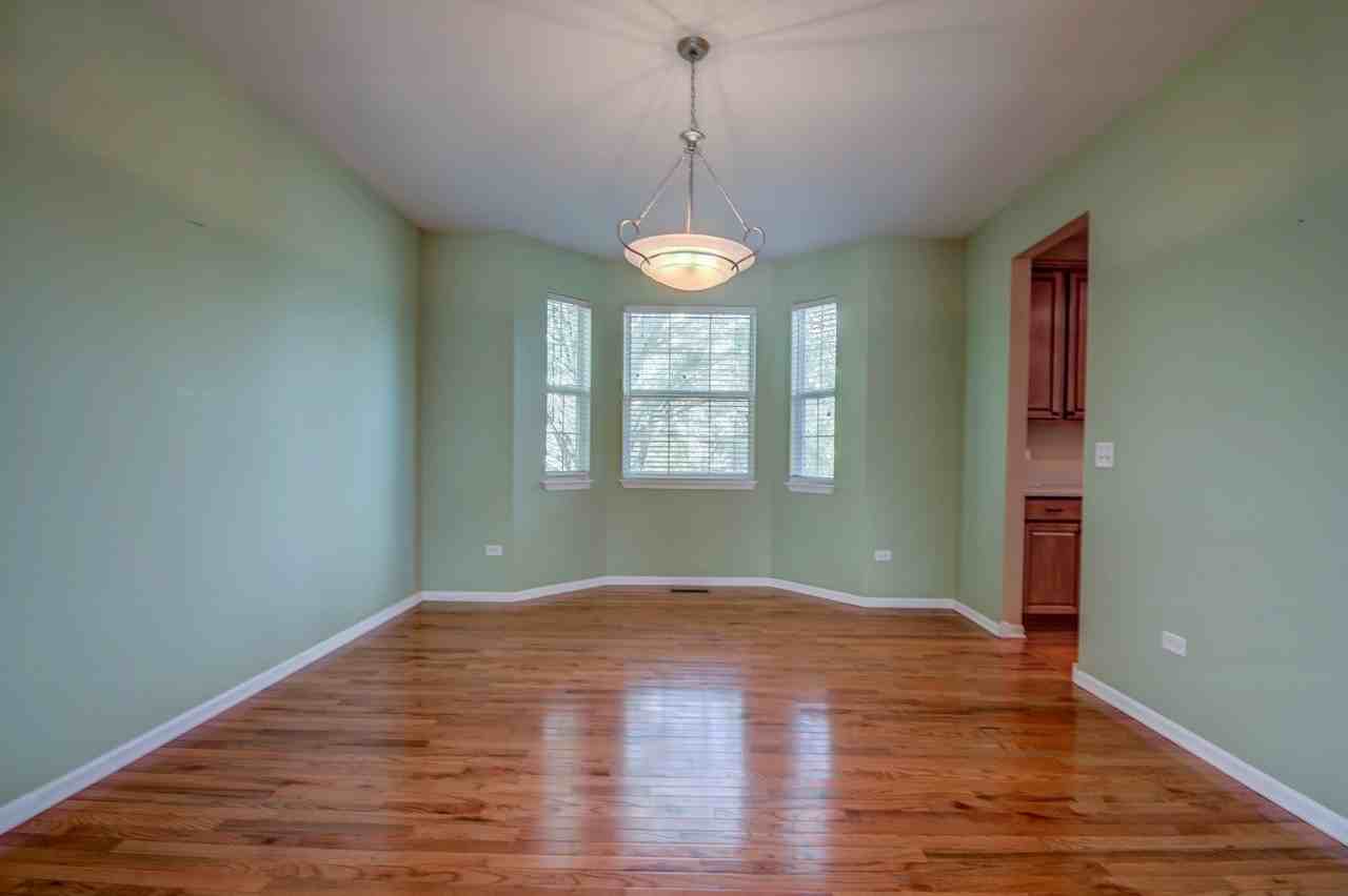 860 Spring Creek Cir - Photo 6 of 26
