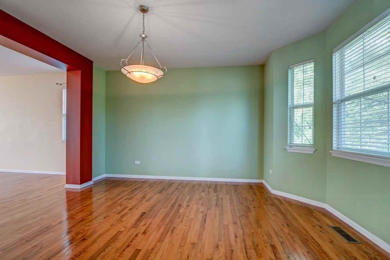 860 Spring Creek Cir - Photo 7 of 26