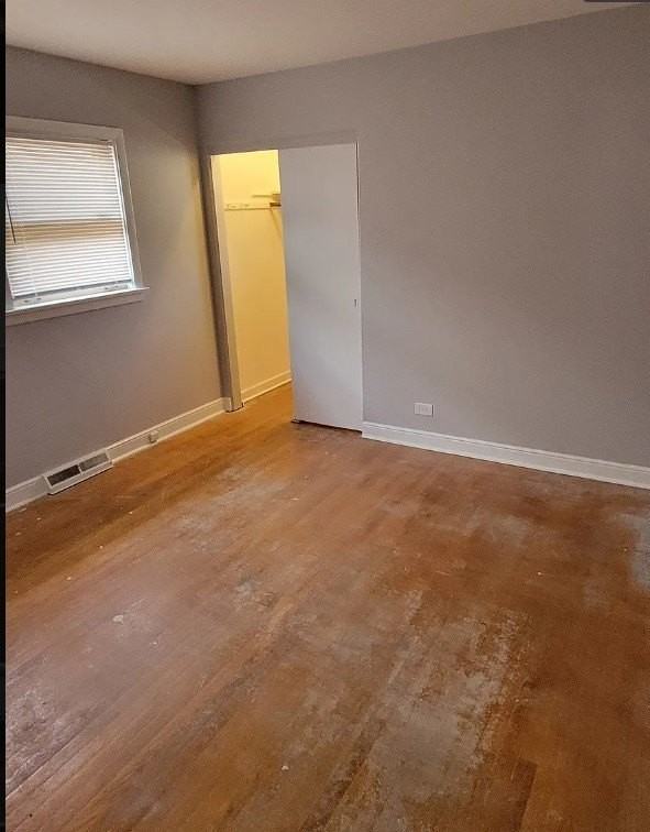 9035 S Euclid Ave - Photo 6 of 15