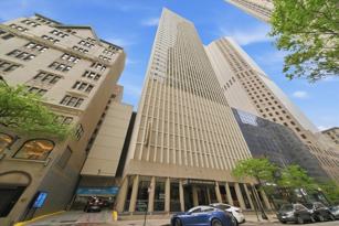 100 E Walton St Unit 25B  