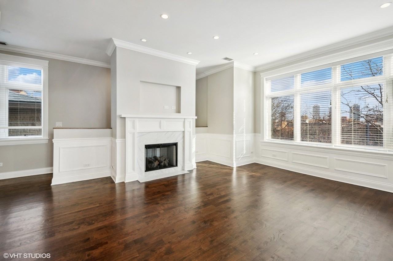 3518 N Wilton Ave #4 - Photo 3 of 21