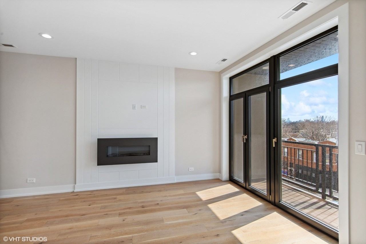 3332 W Irving Park Rd #3 - Photo 3 of 18