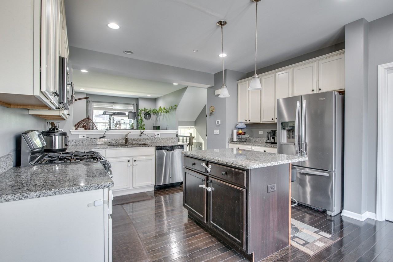 2875 Henley Ln - Photo 6 of 15