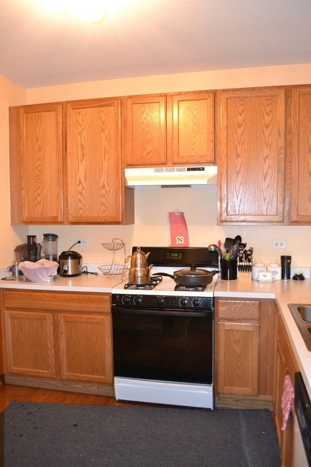 929 Genesee Dr #0 - Photo 2 of 12