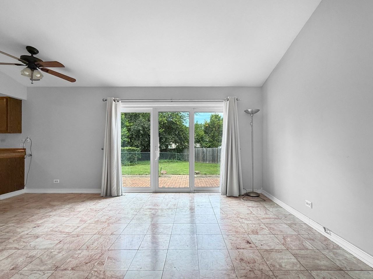 2630 Stubblefield Ct - Photo 4 of 17