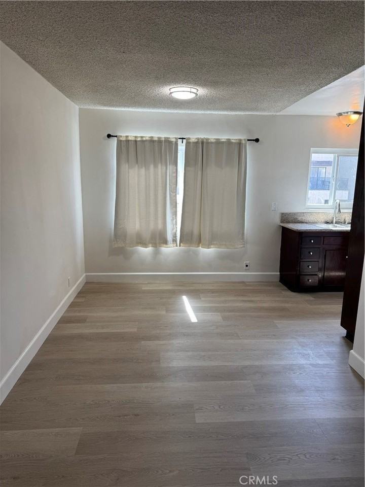 221 Saint Francis St #12 - Photo 4 of 12