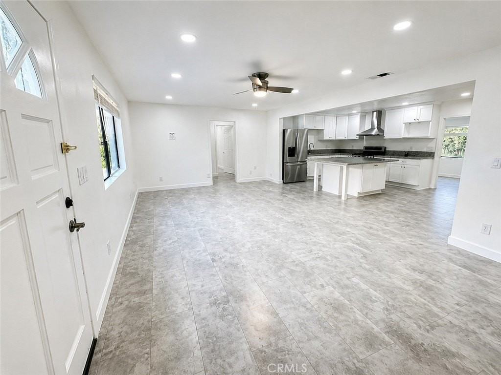 3233 E Cameron Ave #2