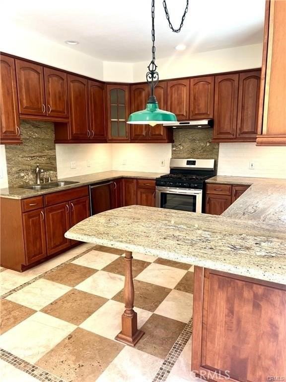 25292 De Salle St - Photo 2 of 21