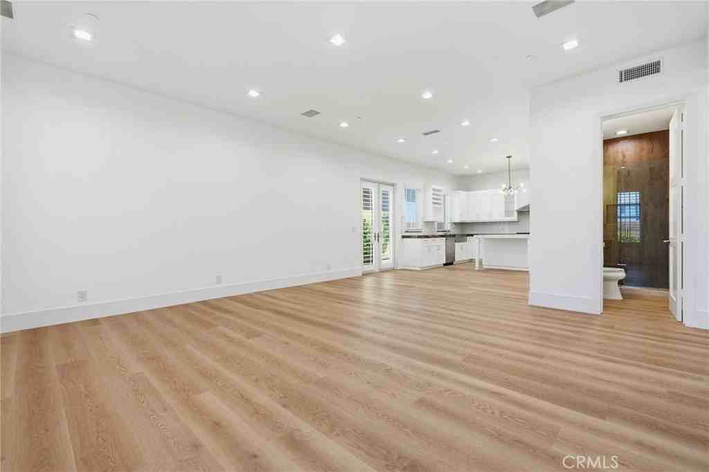 1509 Orange Ave #A - Photo 5 of 25