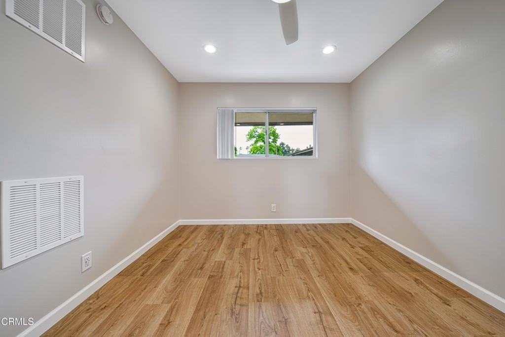 720 E Mountain St #15 - Photo 7 of 18