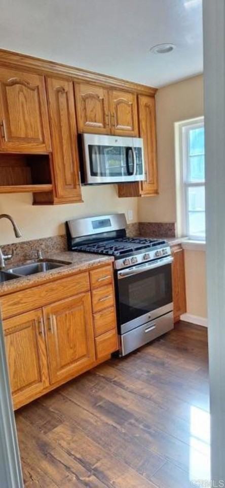 1651 Branddon Way #B - Photo 4 of 7