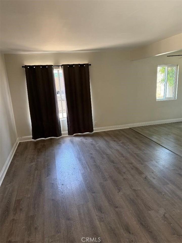 1013 S Tamarack Dr #3 - Photo 2 of 8