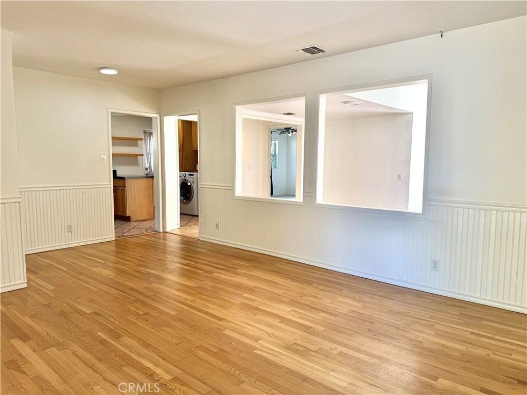 7619 Midfield Ave - Photo 2 of 17