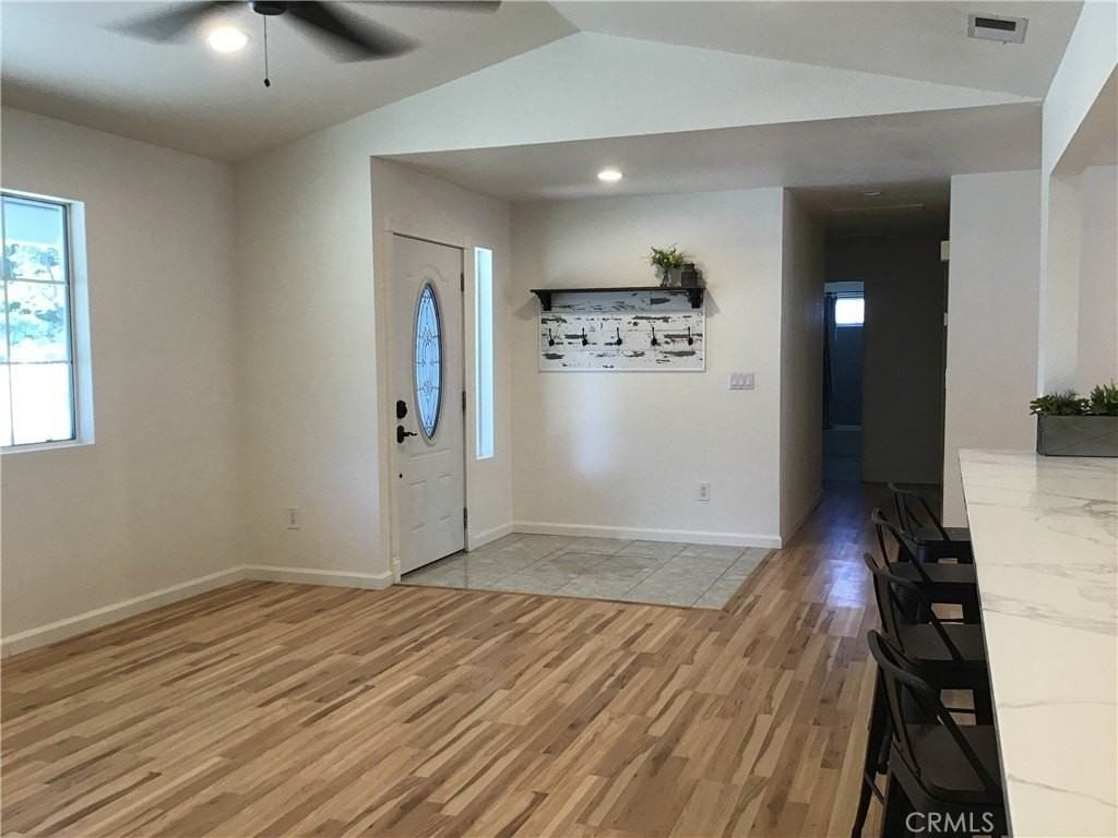 1480 Godell St - Photo 5 of 25